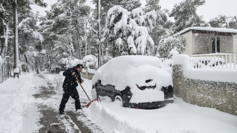Κακοκαιρία “Μπάρμπαρα”: Συνεχίζονται οι χιονοπτώσεις-Πώς θα λειτουργήσουν Δημόσιο, σχολεία και καταστήματα