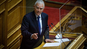 In memoriam: Όταν ο Μανούσος Βολουδάκης φώναζε στους Χρυσαυγίτες “δεν θα με φοβίσετε”