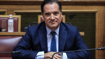Στη δικαιοσύνη προσφεύγει ο Άδωνις κατά Ζαραλίκου: Λόγος μίσους με το πρόσχημα της σάτιρας (Βίντεο)
