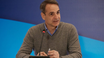 Εβδομαδιαίος απολογισμός Μητσοτάκη: Υγεία, ανάπτυξη και… guns n roses