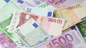 Handelsblatt: Η Ελλάδα ξεχωρίζει θετικά – Σημαντική μείωση του χρέους της