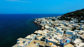 Ολική επανεκκίνηση του τουρισμού: Πάνω από 2 δισ. έσοδα το τελευταίο 3μηνο του 2022