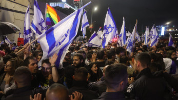 Ισραήλ: Θρίλερ με το “πάγωμα” της δικαστικής μεταρρύθμισης – Προς γενική απεργία οι εργαζόμενοι