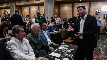 Χαριλάου Τρικούπη κατά Ανδρέα Λοβέρδου – Γιατί του επιτέθηκαν πηγές του… ΠΑΣΟΚ