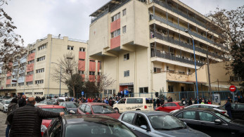 Τέμπη: Κύμα συμπαράστασης στον μοναδικό επιζώντα του πρώτου βαγονιού – “Μείνε δυνατός”