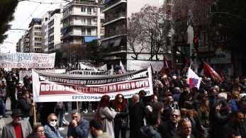 Οι δήθεν αυθόρμητες διαδηλώσεις και ο… σταθμάρχης (φωτό)
