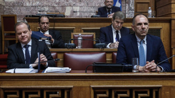 Live η συζήτηση στην επιτροπή Θεσμών για τους σιδηροδρόμους