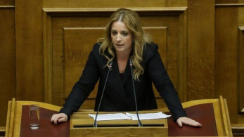 Παναγιώτα Βράντζα: Κούνησε μαντήλι η υποψήφια βουλευτής του ΣΥΡΙΖΑ