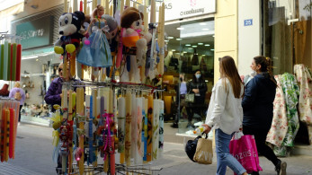 Καταστήματα- Μεγάλο Σάββατο: Το ωράριο  για τις τελευταίες Πασχαλινές αγορές