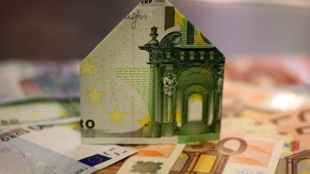 Οφειλέτες: Νέο «φρένο» στους servicers - Τι αλλάζει σε χρέη, ρυθμίσεις και πλειστηριασμούς