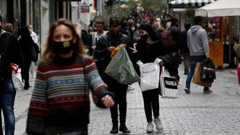 Σε πασχαλινούς ρυθμούς η αγορά – Σε ισχύ το εορταστικό ωράριο