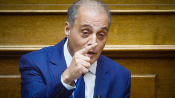 Σε… κρίση η Ελληνική Λύση: Ο  Βελόπουλος “εξορίζει” τρεις βουλευτές σε άλλες περιφέρειες – Η αντίδραση Αντ. Μυλωνάκη