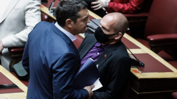 Για συνάντηση Τσίπρα-Βαρουφάκη στο Σούνιο, γράφει η “Απογευματινή”