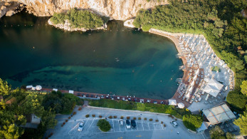«Πρωταθλήτρια» στα ενοίκια η Βουλιαγμένη