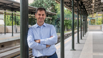 Ο Χάρης Θεοχάρης μιλά στο «Μανιφέστο»: Η Ελλάδα φάρος πολιτισμού