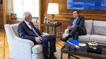 Συνάντηση του πρωθυπουργού Ιωάννη Σαρμά με τον Μαργαρίτη Σχοινά