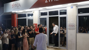 Δυνατά στην… πίστα της διαδοχής τα βαρίδια της Κουμουνδούρου