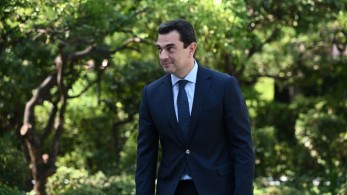 Σκρέκας: Υψώνουμε τείχος στην ακρίβεια για την ελληνική οικογένεια