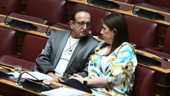 Πλεύση Ελευθερίας: η Κωνσταντοπούλου με τα μάτια του Μπιμπίλα
