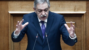 «Όχι» σε όλα από το ΠΑΣΟΚ - Καταψηφίζει τις αυξήσεις στους δημοσίους υπαλλήλους