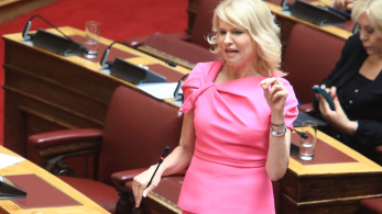 Θεοδώρα Τζάκρη: το τερμάτισε για να δικαιολογήσει τα… αδικαιολόγητα