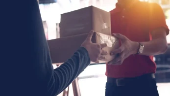 Courier Center: υπηρεσίες ποιότητας, γρήγορα και με ασφάλεια