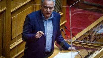Σκουρλέτης: καρφί σε Σπίρτζη - «τα λίγα κιλά που έχω πάρει τελευταία δεν με καθιστούν "βαρίδι"»
