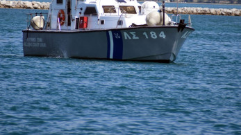 Καρέ καρέ η σύγκρουση δύο τουριστικών σκαφών στους Αντίπαξους (video)