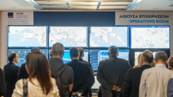 Στο «μάτι» της ΑΑΔΕ: σε λειτουργία η αίθουσα επιχειρήσεων