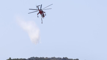 Φωτιές: άρση της διακοπής κυκλοφορίας στον Αυλώνα