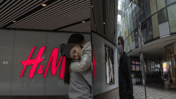 H&M: Εγκαταλείπει τη Μιανμάρ – Καταγγελίες για παραβιάσεις στα δικαιώματα των εργαζομένων