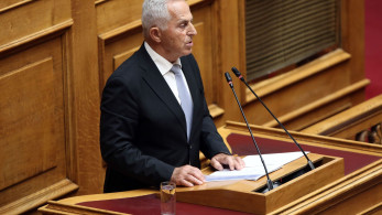 Ευάγγελος Αποστολάκης: ο «βάτραχος» ναύαρχος που ρίχνει στην ξέρα την υστεροφημία του...
