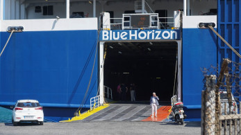 Εν ψυχρώ δολοφονία: το πλήρωμα του πλοίου «Blue Horizon» έσπρωξε 36χρονο που έπεσε στη θάλασσα και πνίγηκε (βίντεο)
