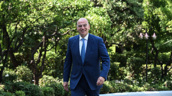 Στη Γερμανία ο Νίκος Δένδιας - Συνάντηση της Ομάδας Επαφής για την άμυνα στην Ουκρανία