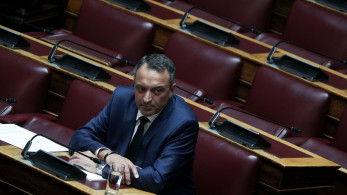 Σπαρτιάτες: με το ένα πόδι εκτός Βουλής - Οσονούπω κυβερνητικές πρωτοβουλίες