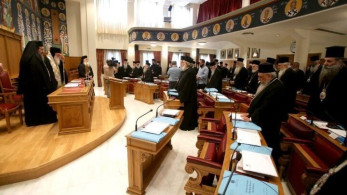 Σε χαμηλούς τόνους ο αγώνας της Εκκλησίας κατά του γάμου των ομόφυλων ζευγαριών