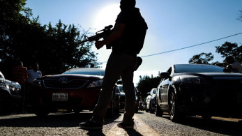 ΗΠΑ: Δίωξη σε αστυνομικούς που χτύπησαν με τέιζερ φοιτητές
