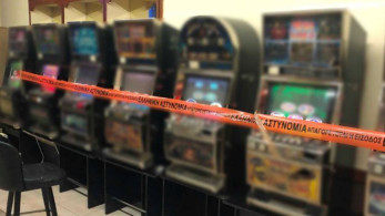 Λουκέτο σε παράνομο μίνι καζίνο στην Αττική