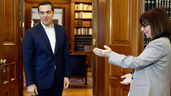 Μήνυμα Σακελλαροπούλου σε Τσίπρα: Απαιτείται υπευθυνότητα και συνεργασία