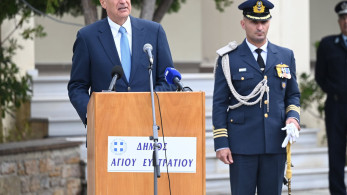 Μήνυμα Δένδια από τον Άγιο Ευστρα΄τιο: Παραμένουμε πιστοί στο Διεθνές Δίκαιο