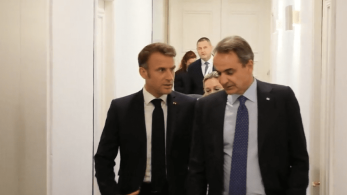 Συνάντηση Μητσοτάκη - Μακρόν: μεταναστευτικό και κλιματική κρίση στο επίκεντρο της συζήτησης
