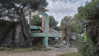 ΥΠΕΝ: από την Αττική ξεκινά το μεγάλο πρόγραμμα κατεδάφισης αυθαιρέτων