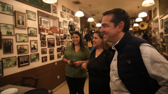 Ο Τσίπρας, ο… λαγός και τα πετραχήλια