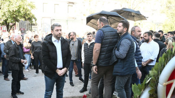 Πολυτεχνείο: φοιτητές πέταξαν καφέδες στον Ανδρουλάκη