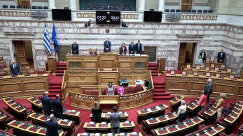 «Άξιοι» συνεχιστές της Χρυσής Αυγής οι Σπαρτιάτες - «Καταψήφισαν» τη δημοκρατία