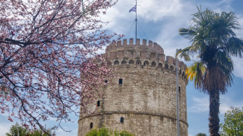 Θεσσαλονίκη: οι μελισσοκόμοι έστησαν κυψέλες στον Λευκό Πύργο