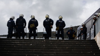Βουλή: ειδική αποζημίωση στους αστυνομικούς που απασχoλούνται στα γήπεδα