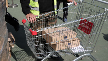 ΤΕΒΑ: δίχτυ προστασίας για 1.500.000 πολίτες - Τρόφιμα και υλικά αγαθά σε ευάλωτους