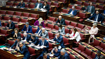Κομπάρσοι στα σόου Κασσελάκη οι βουλευτές του ΣΥΡΙΖΑ