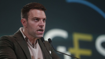 Μετά τα Tsipronomics ήρθαν τα Kasselakonomics: εμφάνισε την Ελλάδα να καταρρέει